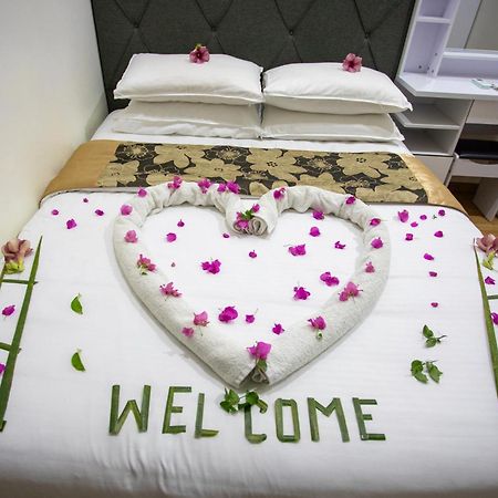 Ihaven Thulusdhoo Hotel Ngoại thất bức ảnh