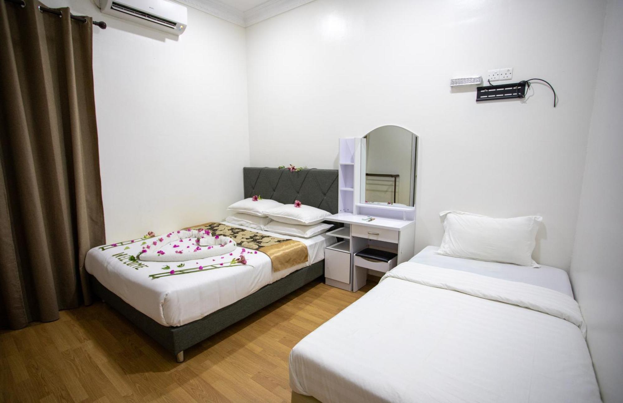 Ihaven Thulusdhoo Hotel Ngoại thất bức ảnh